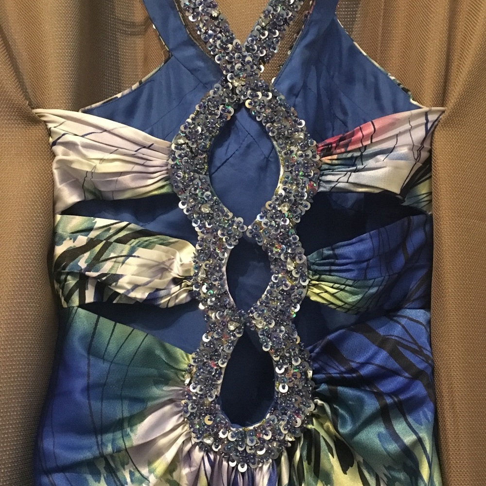 Prom Dress! - Picture 2 of 3
